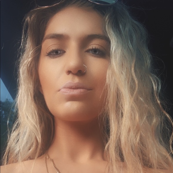 Meet your Posher, Addie - Picture 1 of 1